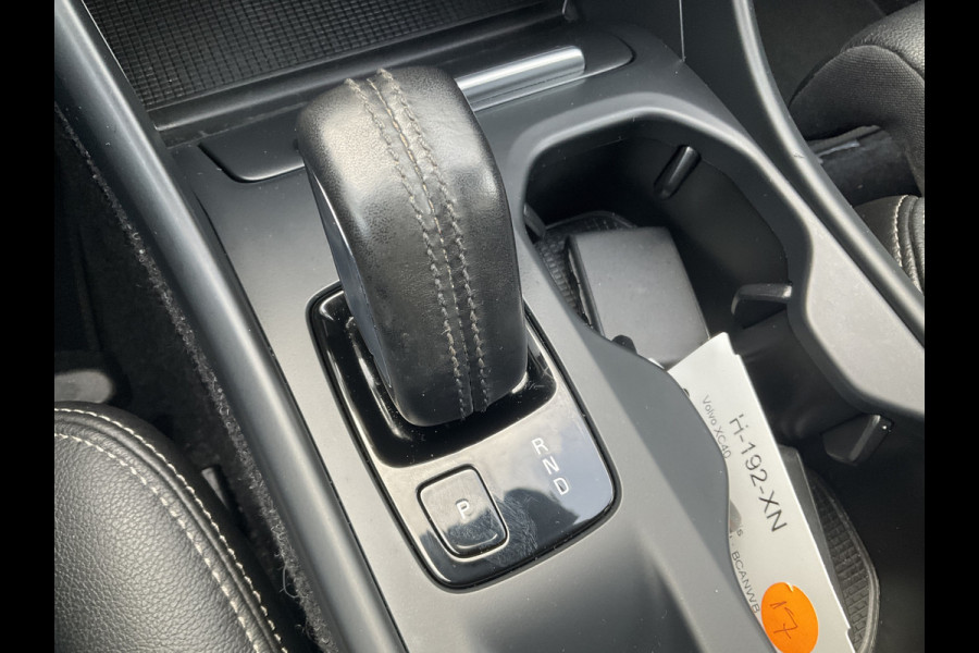 Volvo XC40 1.5 T5 262pk PHEV Twin Engine Inscription Leer Stoel/Stuurverw Carplay Led Voll.Onderhouden!