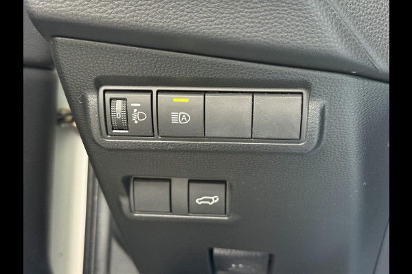 Toyota Corolla Cross 2.0 Hybrid AWD Style | Trekhaak, Panoramadak, Dodehoekherkenning, 18 inch, Parkeersensoren, Stoel + Stuurverwarming, 4X4