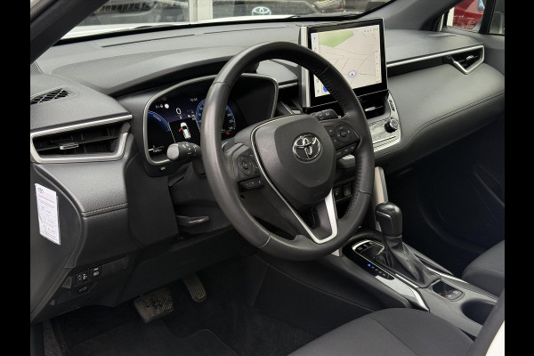 Toyota Corolla Cross 2.0 Hybrid AWD Style | Trekhaak, Panoramadak, Dodehoekherkenning, 18 inch, Parkeersensoren, Stoel + Stuurverwarming, 4X4