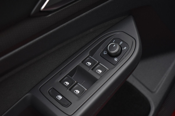 Volkswagen Golf GTI 2.0 TSI 245PK DSG GTI-SPORT HEAD UP HARMANN-KARDON/IQ-LIGHT/PANORAMADAK