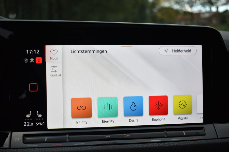 Volkswagen Golf GTI 2.0 TSI 245PK DSG GTI-SPORT HEAD UP HARMANN-KARDON/IQ-LIGHT/PANORAMADAK