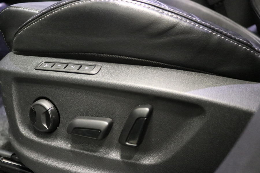 Škoda Kodiaq 1.5 TSI Sportline Business | Panoramadak | Virtual Cockpit | Camera | CANTON | ACC | Carplay | Electr. Stoel | Dodehoeksensoren | ORIG NL | Vol opties |