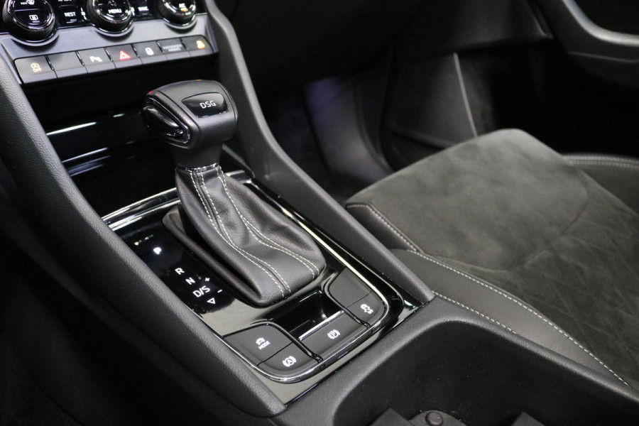 Škoda Kodiaq 1.5 TSI Sportline Business | Panoramadak | Virtual Cockpit | Camera | CANTON | ACC | Carplay | Electr. Stoel | Dodehoeksensoren | ORIG NL | Vol opties |