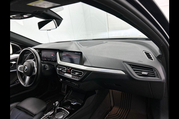 BMW 1-serie 118i High Executive M-SPORT | BLACK-LINE | HEAD-UP | HARMAN KARDON
