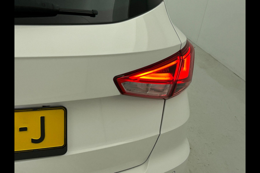 Seat Arona 1.0 TSI 115PK Style Intense AD-CRUISE | CAMERA | NAV | PRIVACY-GLASS