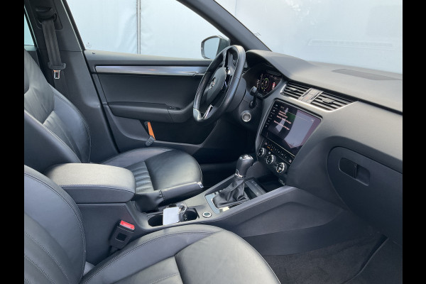 Škoda Octavia Combi 1.5 TSI Au7 Leer Panodak Trekhaak Stoelverw. Carplay Greentech Business Edition Plus
