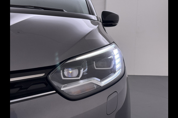 Renault Scénic 1.3TCe 141PK 3D-Navi Camera Lmv 20" Bose®-Sound Trekhaak Ecc Cruise Control Pdc Apple Carplay/Android Keyless Stoelverwarming+Massage Multi-Sense Led Regen-Lichtsensor Parkeer assistent Zeer complete Scenic, vanaf 2020 door ons onderhouden!