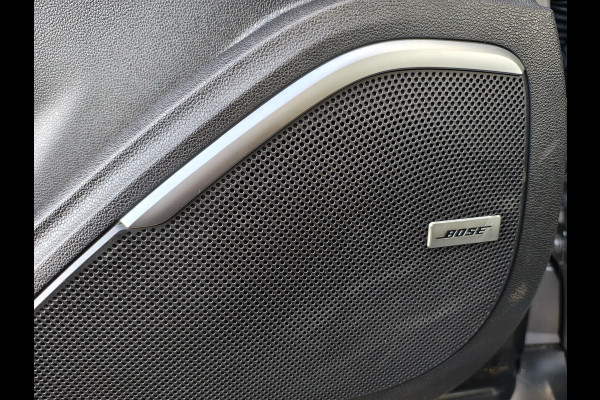 Renault Scénic 1.3TCe 141PK 3D-Navi Camera Lmv 20" Bose®-Sound Trekhaak Ecc Cruise Control Pdc Apple Carplay/Android Keyless Stoelverwarming+Massage Multi-Sense Led Regen-Lichtsensor Parkeer assistent Zeer complete Scenic, vanaf 2020 door ons onderhouden!