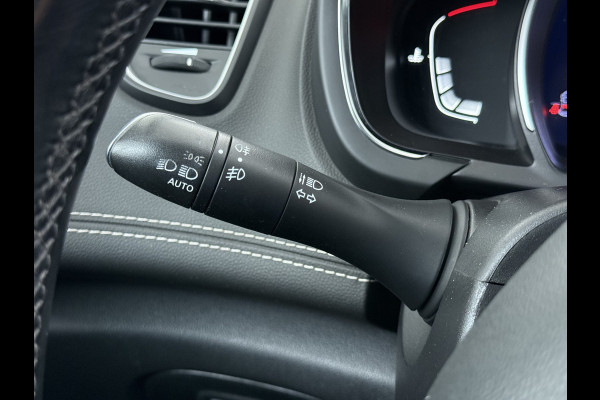 Renault Scénic 1.3TCe 141PK 3D-Navi Camera Lmv 20" Bose®-Sound Trekhaak Ecc Cruise Control Pdc Apple Carplay/Android Keyless Stoelverwarming+Massage Multi-Sense Led Regen-Lichtsensor Parkeer assistent Zeer complete Scenic, vanaf 2020 door ons onderhouden!