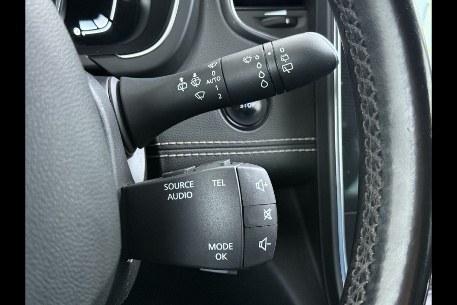 Renault Scénic 1.3TCe 141PK 3D-Navi Camera Lmv 20" Bose®-Sound Trekhaak Ecc Cruise Control Pdc Apple Carplay/Android Keyless Stoelverwarming+Massage Multi-Sense Led Regen-Lichtsensor Parkeer assistent Zeer complete Scenic, vanaf 2020 door ons onderhouden!