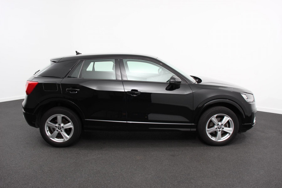 Audi Q2 35 TFSI 150pk Automaat Sport Prestige Plus Audi Q2 35 TFSI 150pk S-Tronic Sport Prestige Plus | Navigatie | Apple Carplay / Android Auto | Climate Control | Adaptive Cruise Control | Dab | Stoelverwarming | LMV 17"