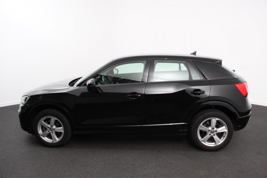 Audi Q2 35 TFSI 150pk Automaat Sport Prestige Plus Audi Q2 35 TFSI 150pk S-Tronic Sport Prestige Plus | Navigatie | Apple Carplay / Android Auto | Climate Control | Adaptive Cruise Control | Dab | Stoelverwarming | LMV 17"
