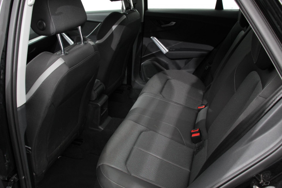 Audi Q2 35 TFSI 150pk Automaat Sport Prestige Plus Audi Q2 35 TFSI 150pk S-Tronic Sport Prestige Plus | Navigatie | Apple Carplay / Android Auto | Climate Control | Adaptive Cruise Control | Dab | Stoelverwarming | LMV 17"