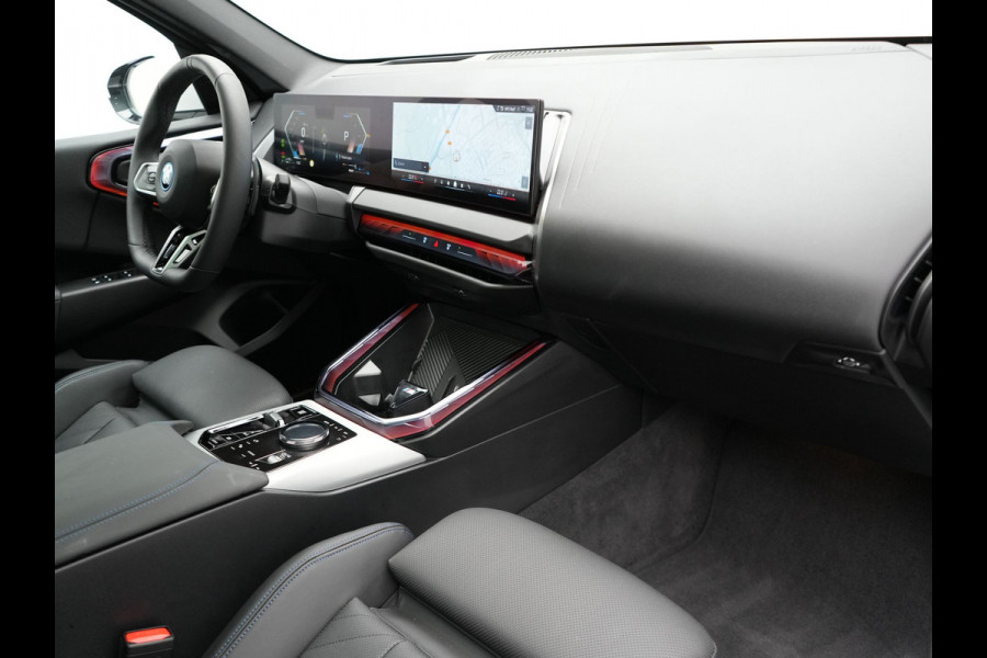 BMW X3 30e xDrive M Sport PRO Plug In Hybrid 299pk PHEV | Panodak | Trekhaak af Fabriek | Adaptive Cruise | 21"L.M | 360 Camera | Head Up | Harman Kardon | Lederen Sportstoelen Memory & Verwarmd |  Widescreen | Navigatie | DAB |