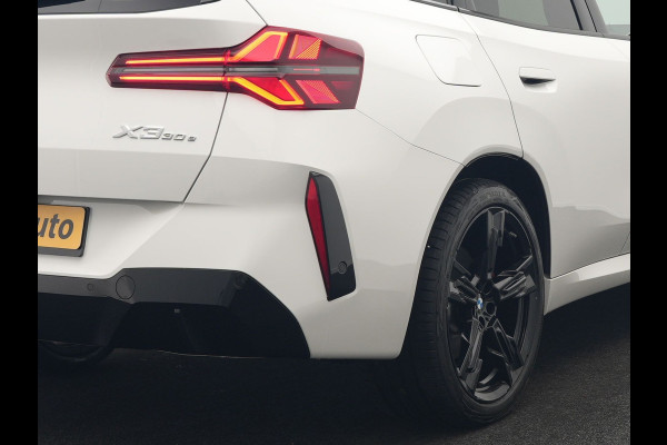 BMW X3 30e xDrive M Sport PRO Plug In Hybrid 299pk PHEV | Panodak | Trekhaak af Fabriek | Adaptive Cruise | 21"L.M | 360 Camera | Head Up | Harman Kardon | Lederen Sportstoelen Memory & Verwarmd |  Widescreen | Navigatie | DAB |