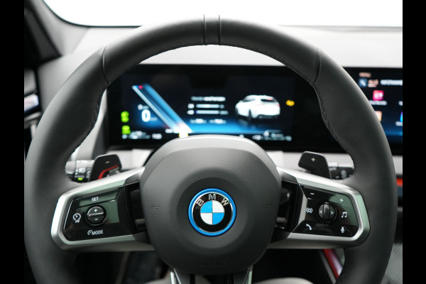 BMW X3 30e xDrive M Sport PRO Plug In Hybrid 299pk PHEV | Panodak | Trekhaak af Fabriek | Adaptive Cruise | 21"L.M | 360 Camera | Head Up | Harman Kardon | Lederen Sportstoelen Memory & Verwarmd |  Widescreen | Navigatie | DAB |