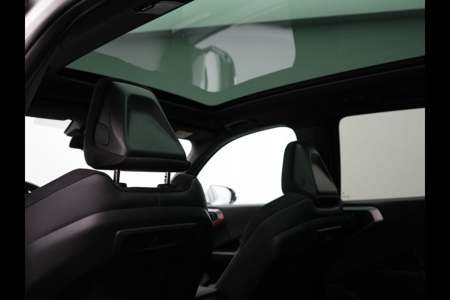 BMW X3 30e xDrive M Sport PRO Plug In Hybrid 299pk PHEV | Panodak | Trekhaak af Fabriek | Adaptive Cruise | 21"L.M | 360 Camera | Head Up | Harman Kardon | Lederen Sportstoelen Memory & Verwarmd |  Widescreen | Navigatie | DAB |