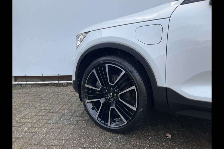 Volvo XC40 1.5 T5 262pk Recharge R-Design 360° HK Pano Trekhaak Stoel/Stuurverw. PHEV