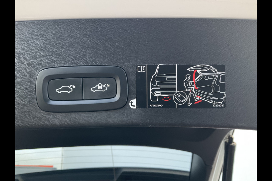 Volvo XC40 1.5 T5 262pk Recharge R-Design 360° HK Pano Trekhaak Stoel/Stuurverw. PHEV