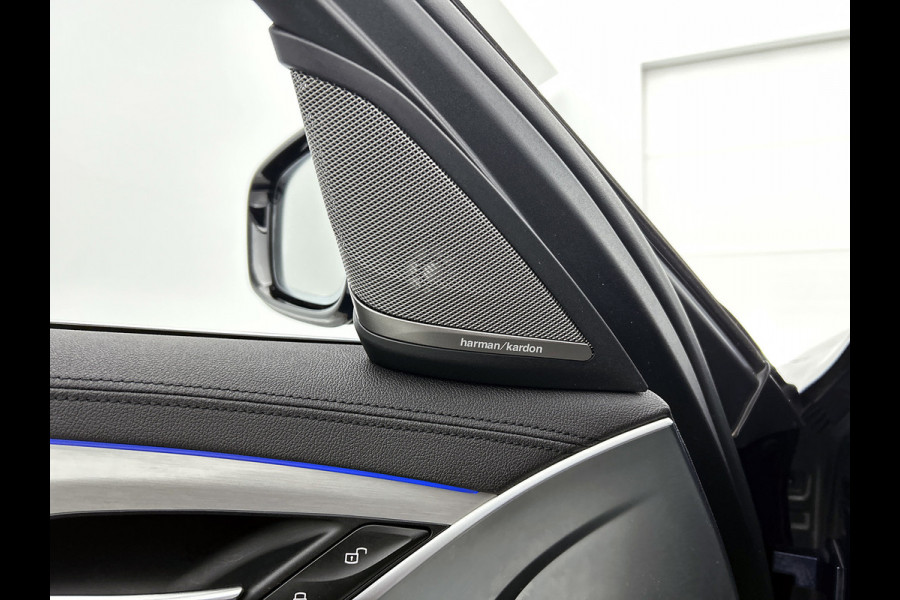 BMW 5 Serie 530e iPerformance High Executive(Dealer OnderH, Carplay, Lane Assist, Harman/ Kardon, StoelV, 360 camera, Etc)