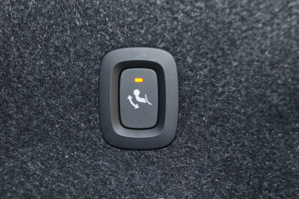 Volvo XC40 1.5 T4 Plug-in hybrid Core Bright Camera, Apple Carplay, Stuurverw., Keyless, Trekhaak