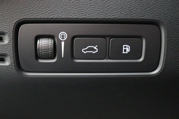 Volvo XC40 1.5 T4 Plug-in hybrid Core Bright Camera, Apple Carplay, Stuurverw., Keyless, Trekhaak