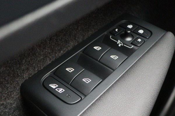 Volvo XC40 1.5 T4 Plug-in hybrid Core Bright Camera, Apple Carplay, Stuurverw., Keyless, Trekhaak