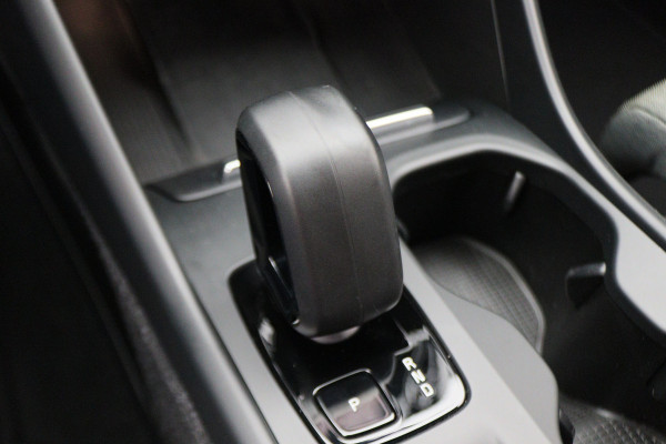 Volvo XC40 1.5 T4 Plug-in hybrid Core Bright Camera, Apple Carplay, Stuurverw., Keyless, Trekhaak