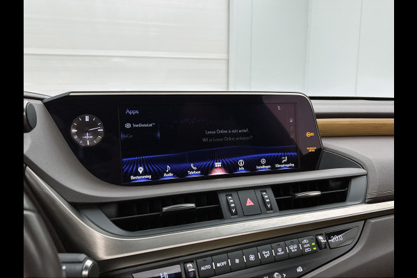 Lexus ES 300h President Line(Perfect onderH, Panorama, Stoel VerW+ Koeling, StuurV, Camera, PDC, Etc)