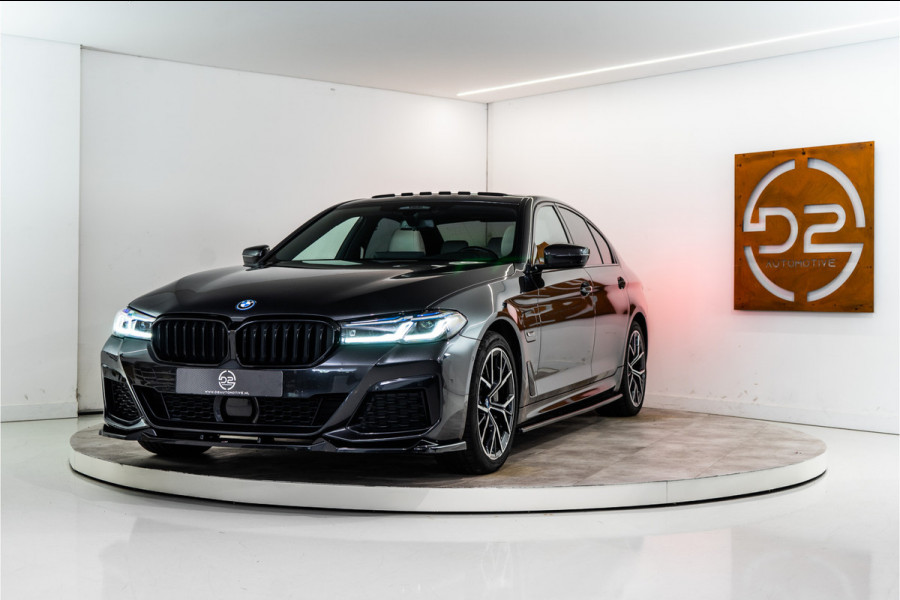 BMW 5 Serie 530e High Executive M-Sport 300PK | Laser | Pano | Leder | Sfeer | 12 MND Garantie