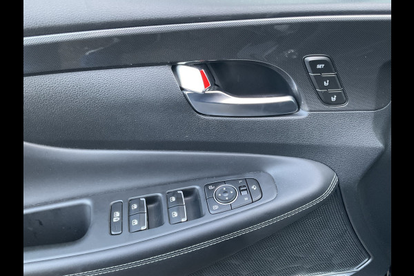 Hyundai Santa Fe 7-Pers 1.6 T-GDI HEV Premium 7p. HUD Leer Stoelkoel+verw. 360° 7 Zits