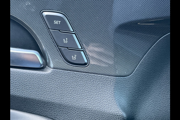 Hyundai Santa Fe 7-Pers 1.6 T-GDI HEV Premium 7p. HUD Leer Stoelkoel+verw. 360° 7 Zits