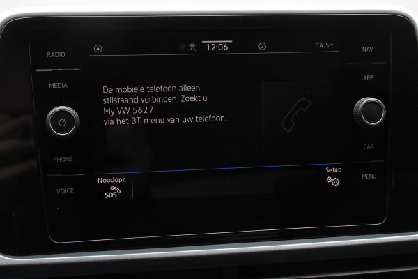 Volkswagen T-Roc 1.5 TSI 150pk DSG Style | Navigatie | Apple Carplay/Android Auto | Parkeersensoren | Camera | Adaptive Cruise Control | Digitale cockpit | Park Assist | Stoel- en stuurverwarming | Elektrische achterklep | LED-koplampen