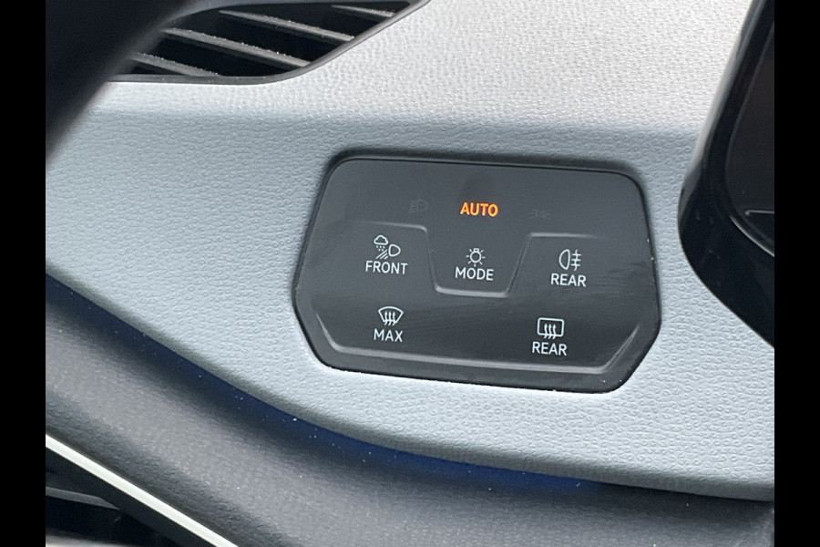 Volkswagen ID.3 First Plus 58 kWh Stoel.Stuuverw. Adapt.Cruise DAB