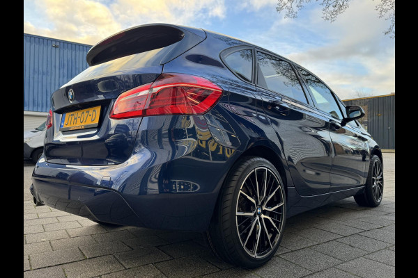 BMW 2 Serie Active Tourer 216i Advantage - Panorama dak I Navigatie I Airco I PDC /Achteruitrij camera I Sport velgen I Dealer ond