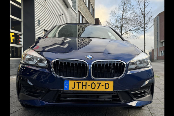BMW 2 Serie Active Tourer 216i Advantage - Panorama dak I Navigatie I Airco I PDC /Achteruitrij camera I Sport velgen I Dealer ond