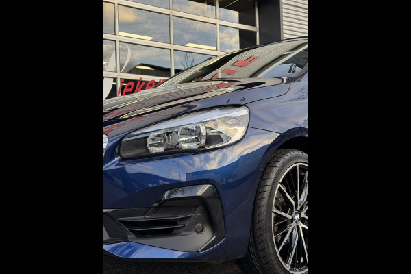BMW 2 Serie Active Tourer 216i Advantage - Panorama dak I Navigatie I Airco I PDC /Achteruitrij camera I Sport velgen I Dealer ond