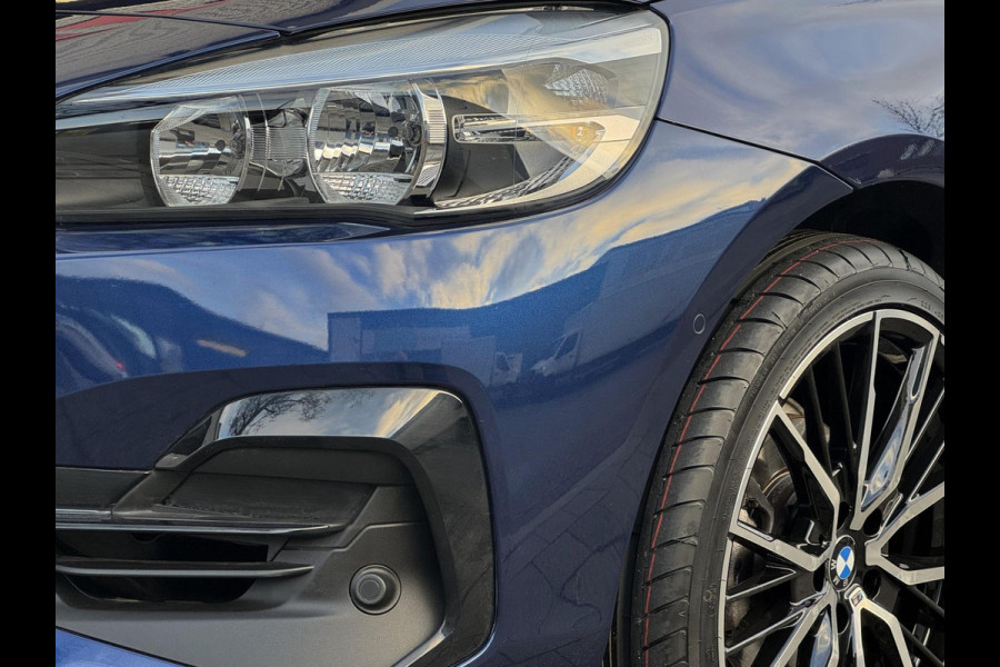 BMW 2 Serie Active Tourer 216i Advantage - Panorama dak I Navigatie I Airco I PDC /Achteruitrij camera I Sport velgen I Dealer ond