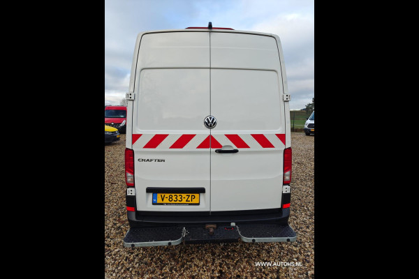 Volkswagen Crafter 35 2.0 TDI L3H3 EL Highline , Euro 6 , 1e Eig. 3000 KG trekkracht , mooie bus , cruise , camera.