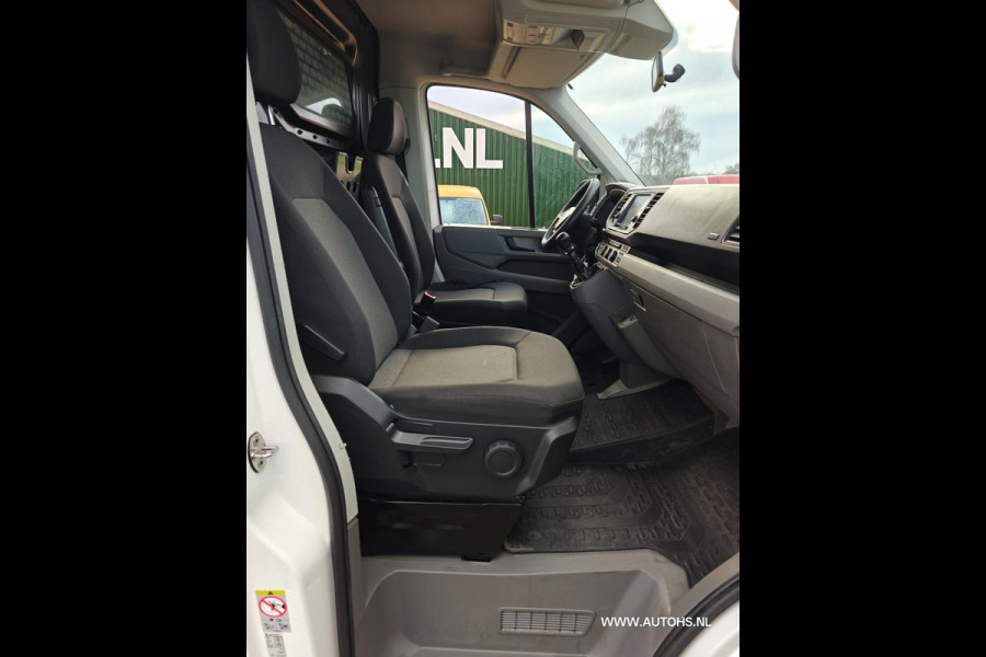 Volkswagen Crafter 35 2.0 TDI L3H3 EL Highline , Euro 6 , 1e Eig. 3000 KG trekkracht , mooie bus , cruise , camera.