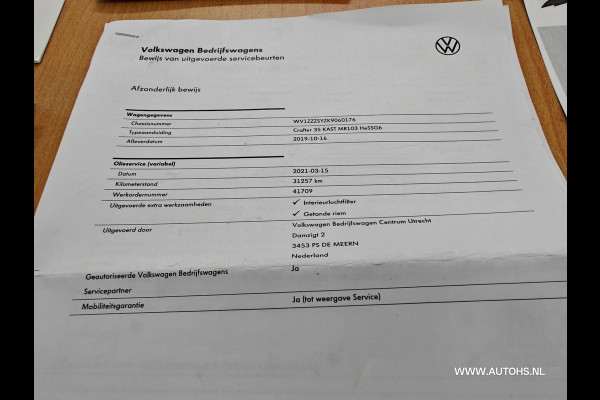 Volkswagen Crafter 35 2.0 TDI L3H3 EL Highline , Euro 6 , 1e Eig. 3000 KG trekkracht , mooie bus , cruise , camera.