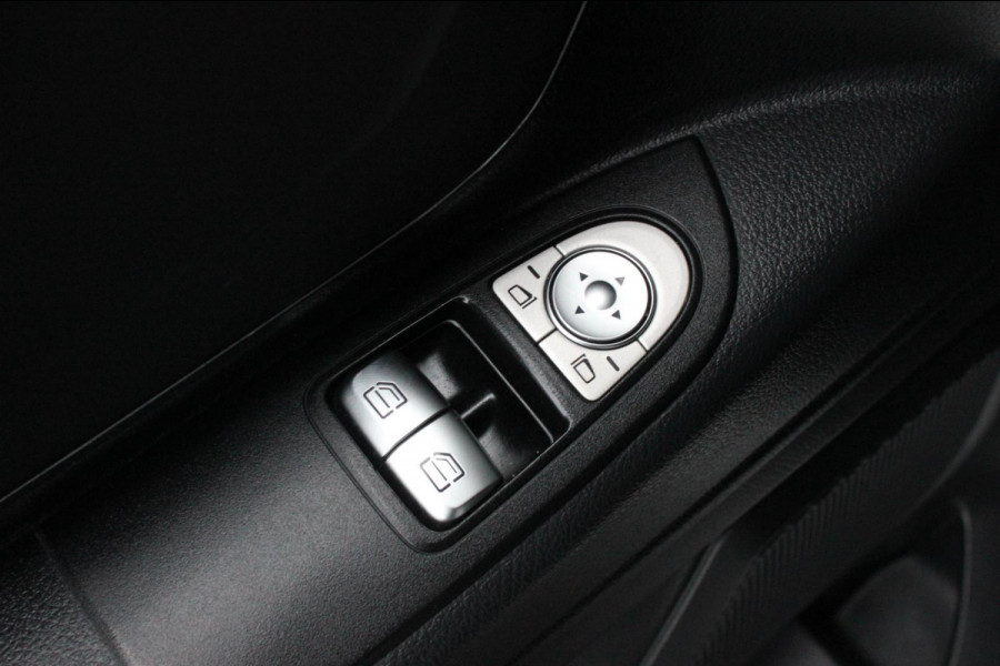 Mercedes-Benz Vito 136PK LANG JB- EDITION FULL BLACK / AMG / SPOILER / VERLAGINGSVEREN / NAVIGATIE / SIDE- BARS / FULL / NAVIGATIE