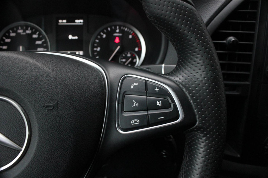 Mercedes-Benz Vito 136PK LANG JB- EDITION FULL BLACK / AMG / SPOILER / VERLAGINGSVEREN / NAVIGATIE / SIDE- BARS / FULL / NAVIGATIE