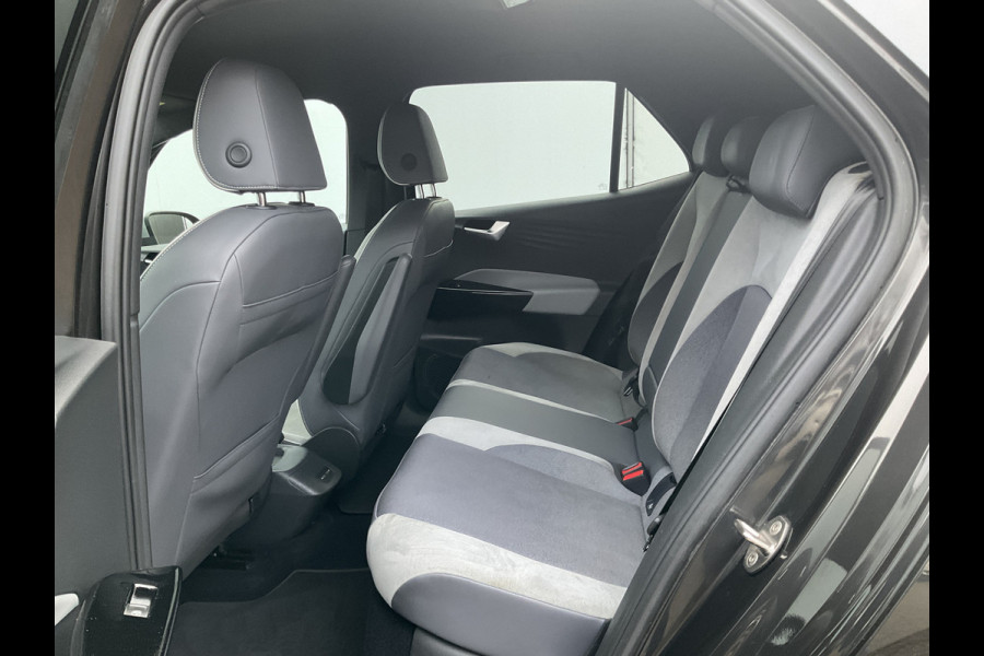 Volkswagen ID.3 First Plus 58 kWh SOH 91% Adap.Cruise Stoel/Stuurverw Carplay 100% Elektrisch NL-Auto!