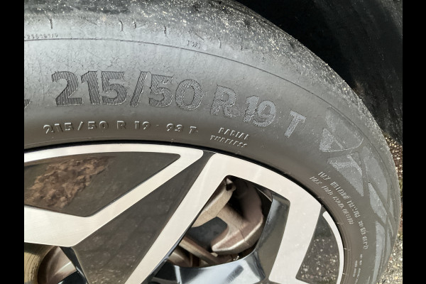 Volkswagen ID.3 First Plus 58 kWh SOH 91% Adap.Cruise Stoel/Stuurverw Carplay 100% Elektrisch NL-Auto!