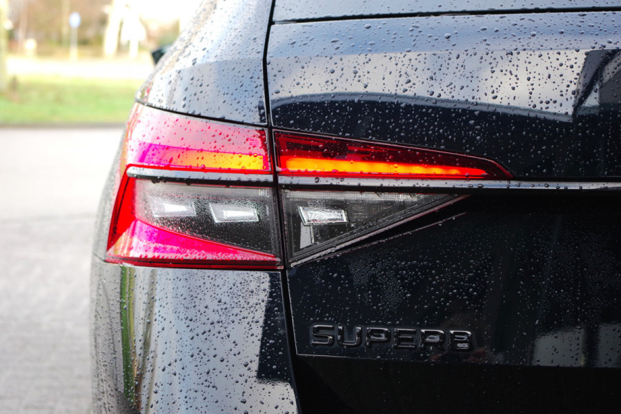 Škoda Superb Combi 1.4 TSI iV 218 PK Sportline BNS PHEV, 4 x Stoelverwarming, 360 Camera, DCC,