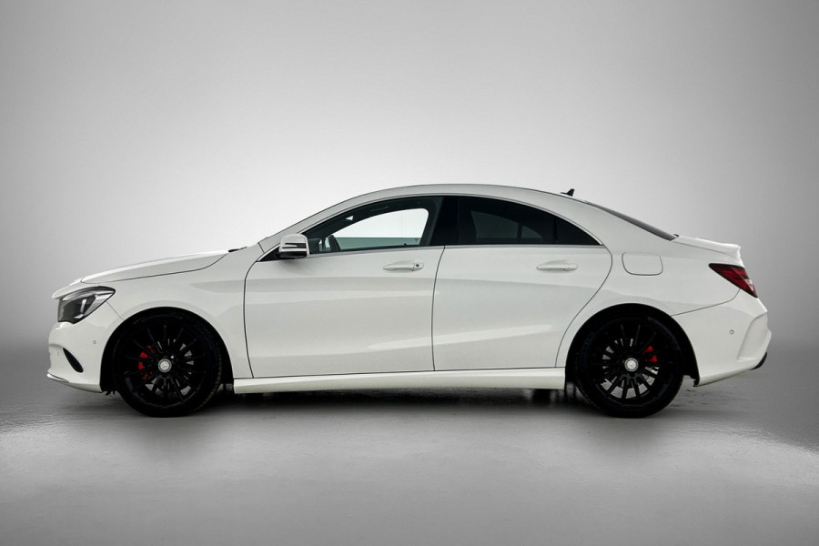 Mercedes-Benz CLA-Klasse 200 Prestige AMG-Styling (Goed OnderH, Navi, Camera, PDC V+A, StoelV, Cruise Con, Etc)