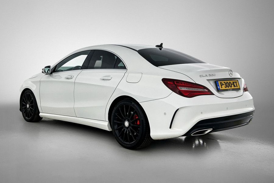 Mercedes-Benz CLA-Klasse 200 Prestige AMG-Styling (Goed OnderH, Navi, Camera, PDC V+A, StoelV, Cruise Con, Etc)