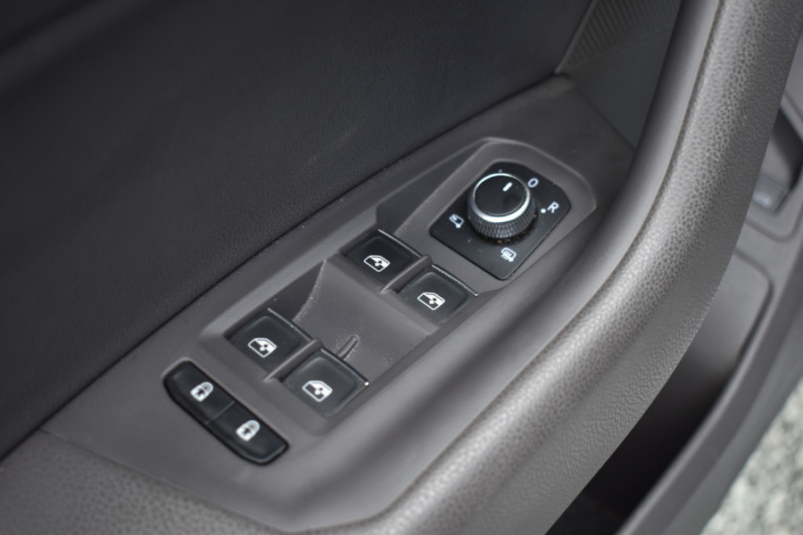 Volkswagen Touareg 3.0 TSi eHybrid ATMOSPHERE 4MOTION TREKHAAK/HEAD-UP/PANORAMADAK