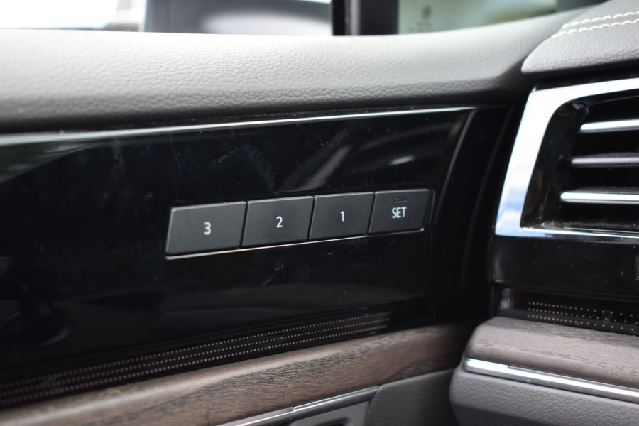 Volkswagen Touareg 3.0 TSi eHybrid ATMOSPHERE 4MOTION TREKHAAK/HEAD-UP/PANORAMADAK
